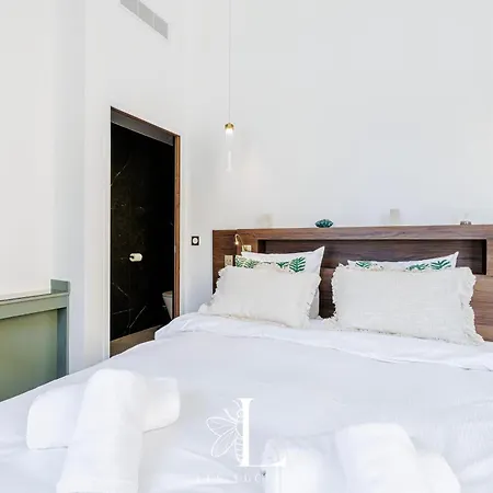 Les Lucioles 4- Luxury 1 Bedroom *